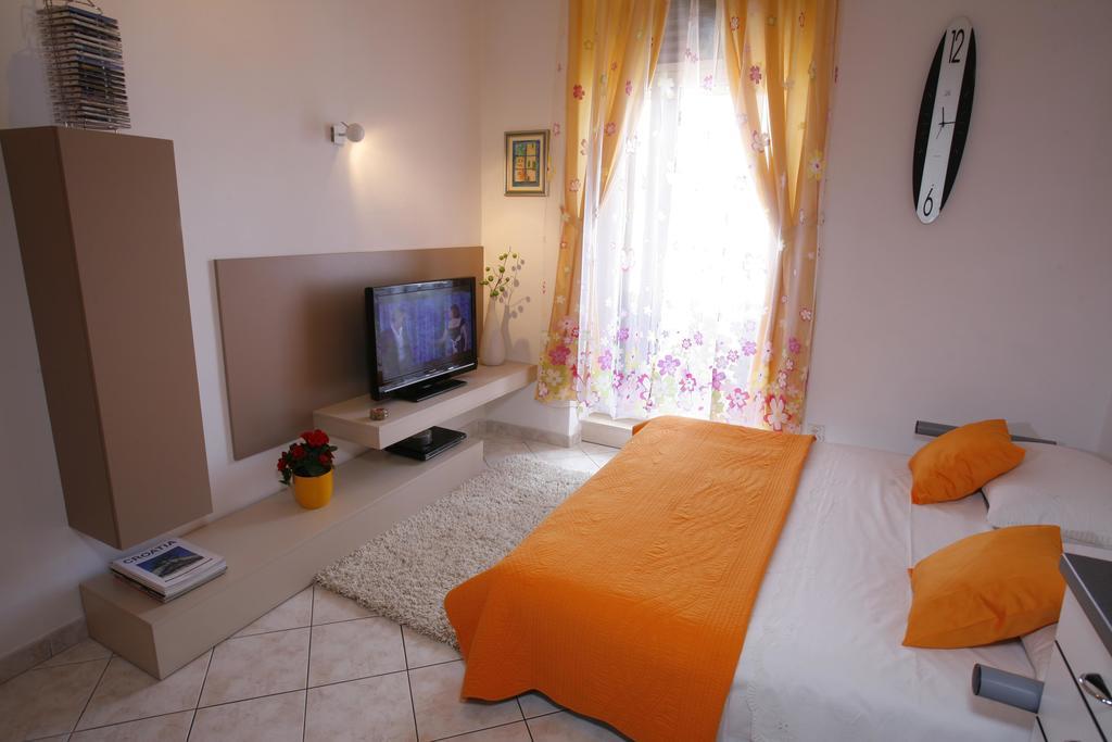 Apartments Marmont 스플리트 객실 사진